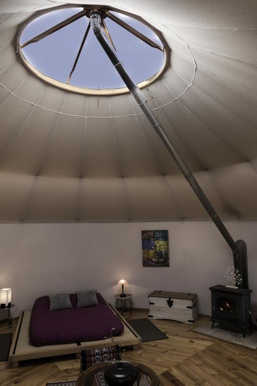 Hotel Yurta Mongola Delta Del Ebro Camarles Exteriér fotografie